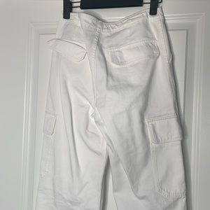 ZARA never worn size 2 white cargo pants